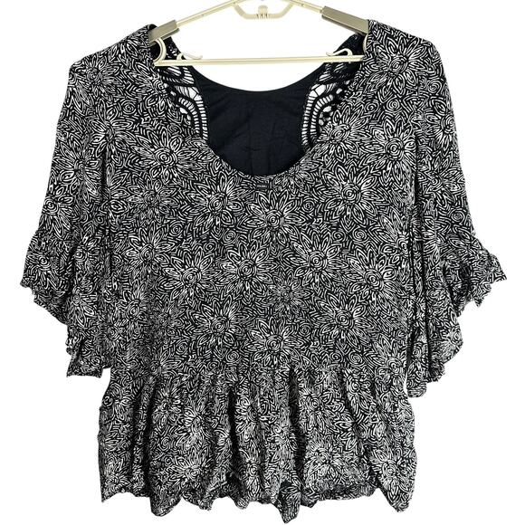 Volcom Mini Dress Size M Black White Lace Insert Deep Scoop Back Bell Sleeves - Picture 3 of 9